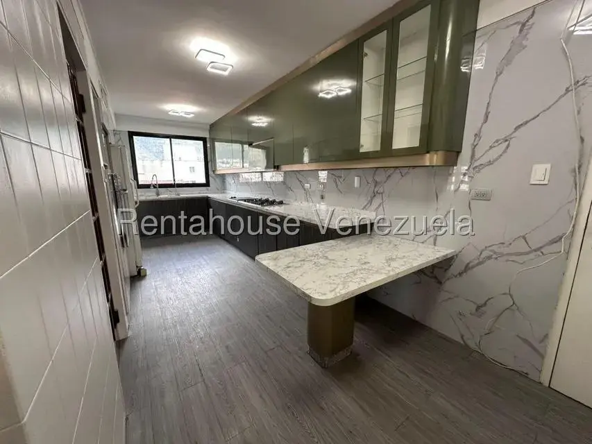 Apartamento (Penthouse) en Venta en La Florida, Distrito Metropolitano - 9