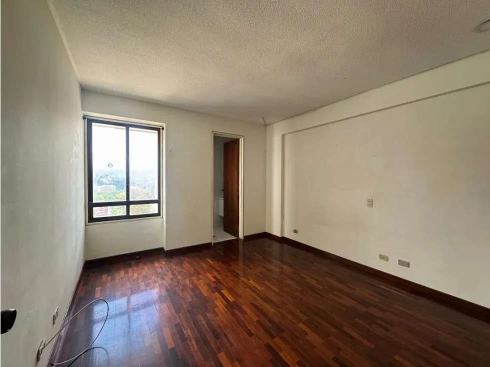 Se vende PH Duplex 400m2 4H/5B/4P San Román - 16