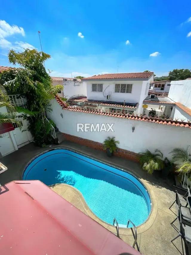 CASA EN VENTA PREBO II CALLE CERRADA PISCINA - 17