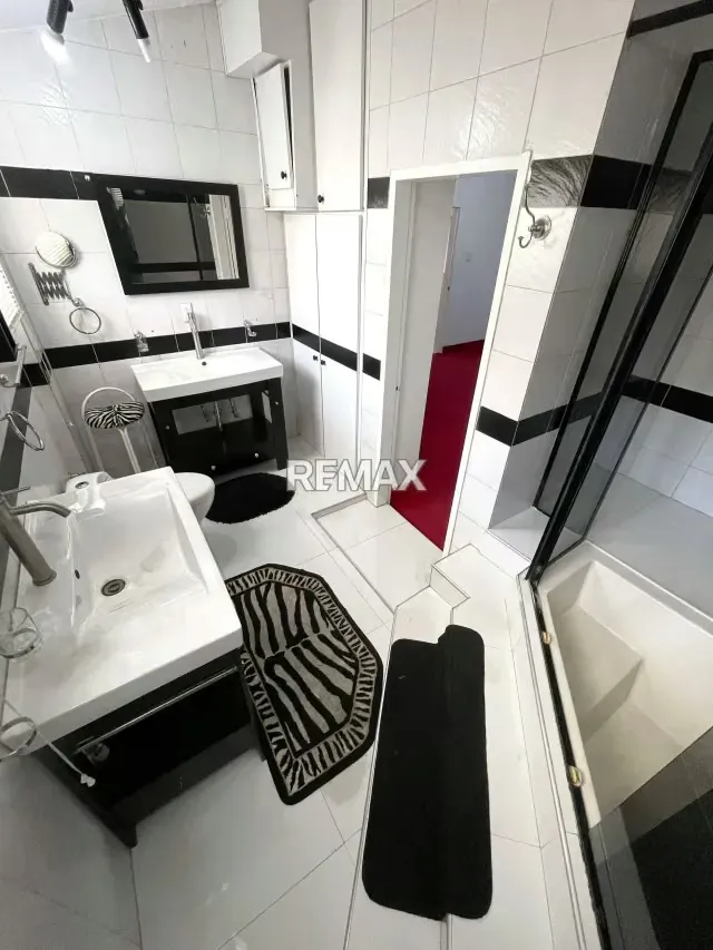 CASA EN VENTA PREBO II CALLE CERRADA PISCINA - 10