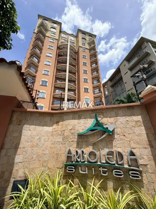 Apartamento en ALQUILER RES. ARBOLEDA SUITES