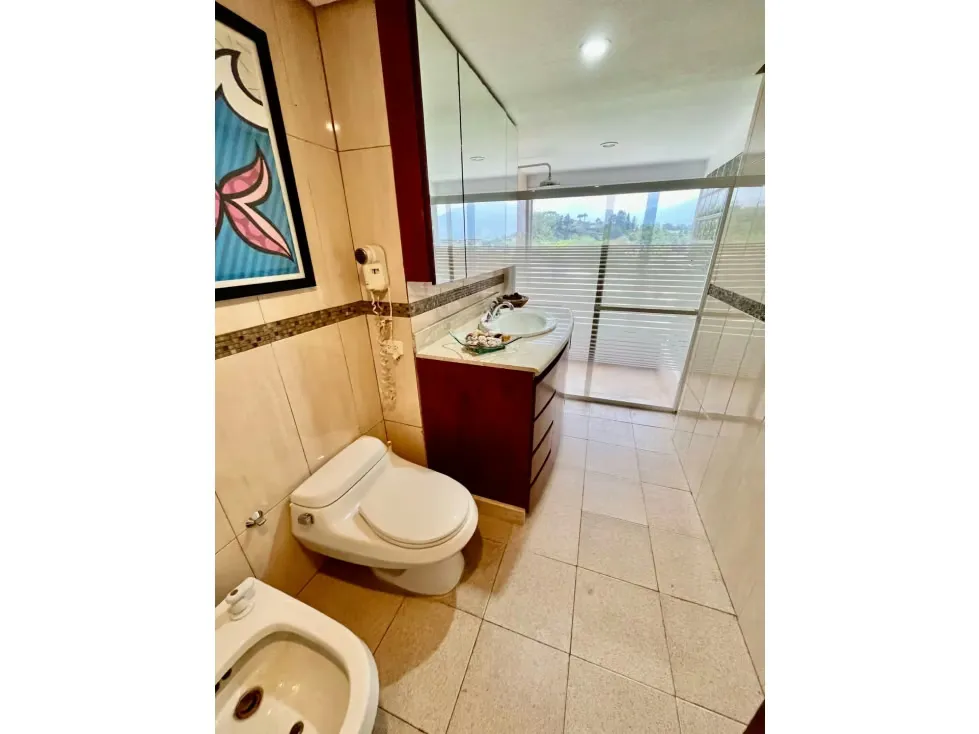 Se vende apartamento 220m2 Lomas de La Lagunita 9946 - 8