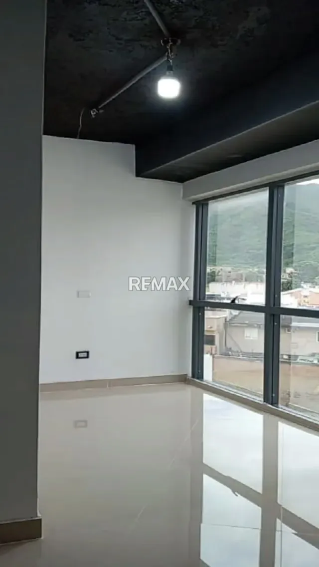 Local en Venta cc. jardin mañongo - 12