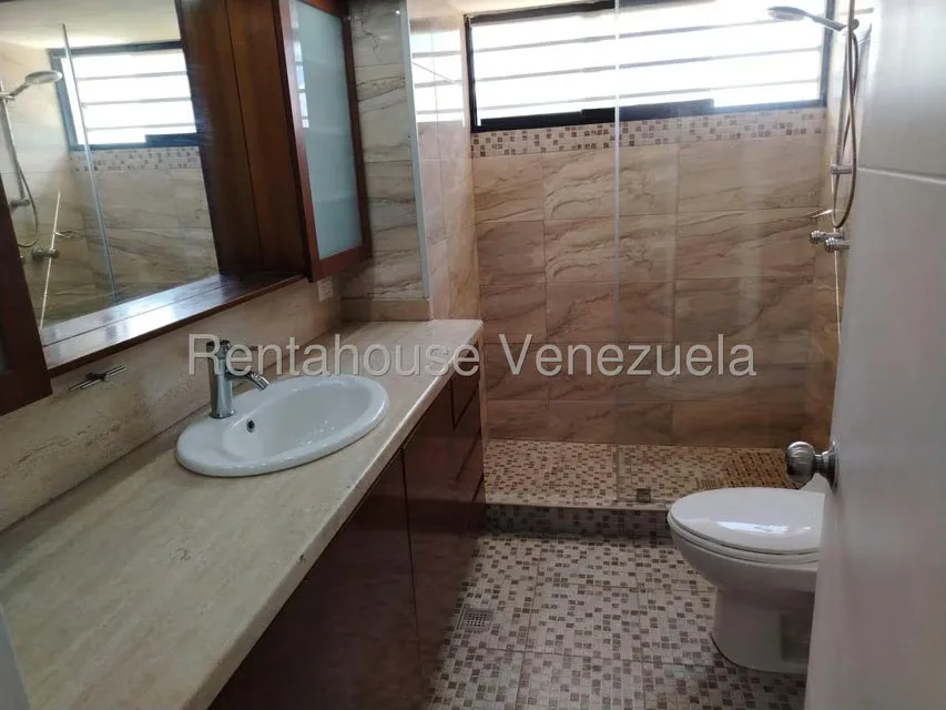 Apartamento (1 Nivel) en Alquiler en Santa Eduvigis, Distrito Metropolitano - 12