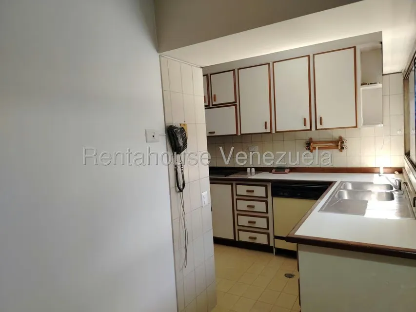 Apartamento (1 Nivel) en Alquiler en Santa Eduvigis, Distrito Metropolitano - 5