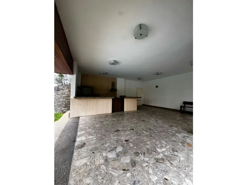 Vendo apartamento 350m2 Colinas de Valle Arriba 1822 - 31