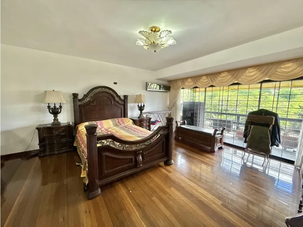 Se vende apto 300 m2 3h+s/3.5b+s/4p Colinas de Valle Arriba - 10