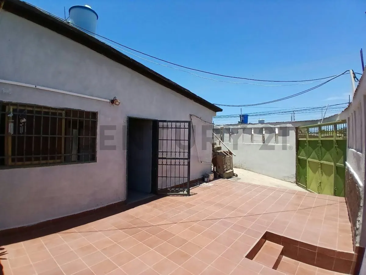 CASA DUPLEX CON ANEXO Y LOCAL PARA NEGOCIO - 5