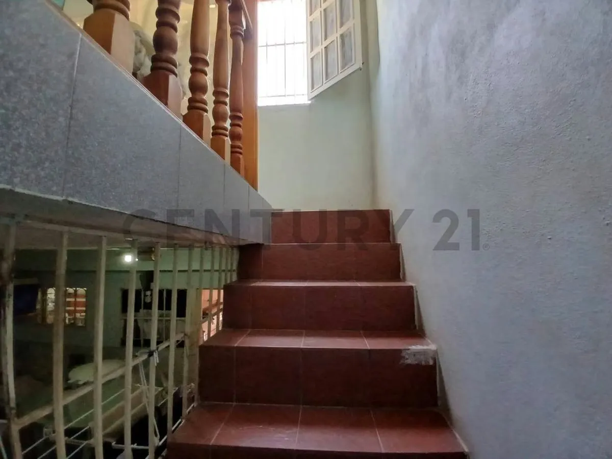 CASA DUPLEX CON ANEXO Y LOCAL PARA NEGOCIO - 7