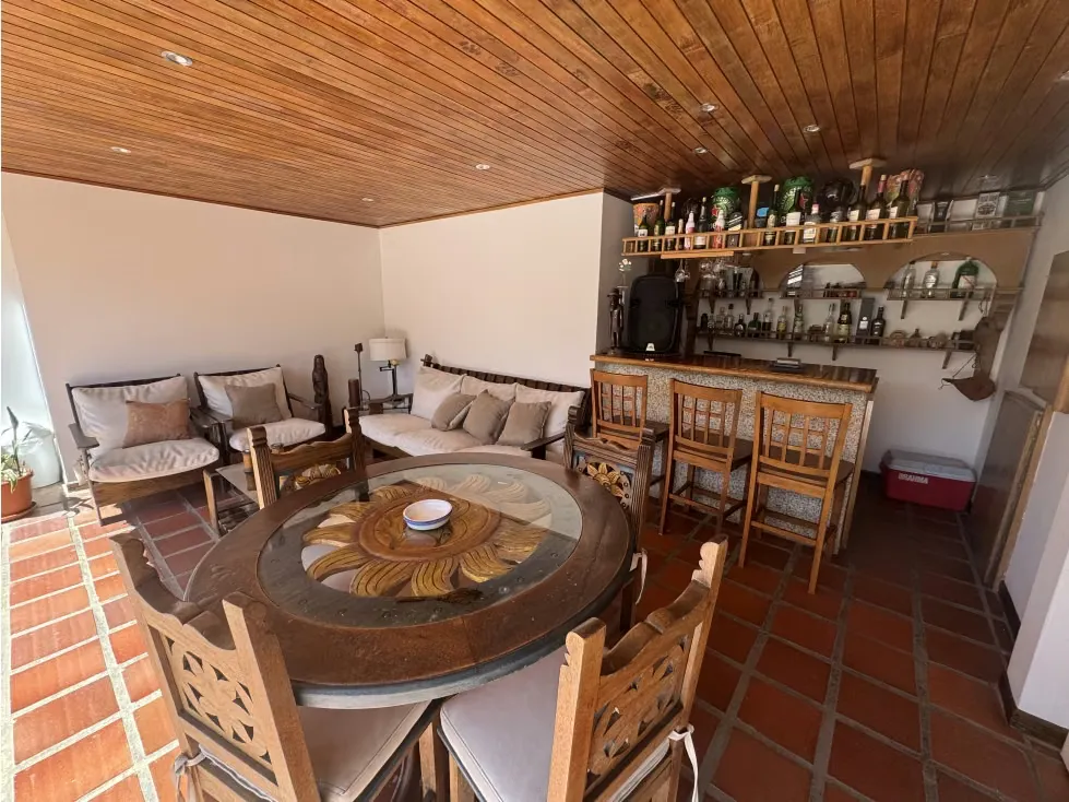 Se vende PH triplex 450m2 Los Samanes 8118 - 22