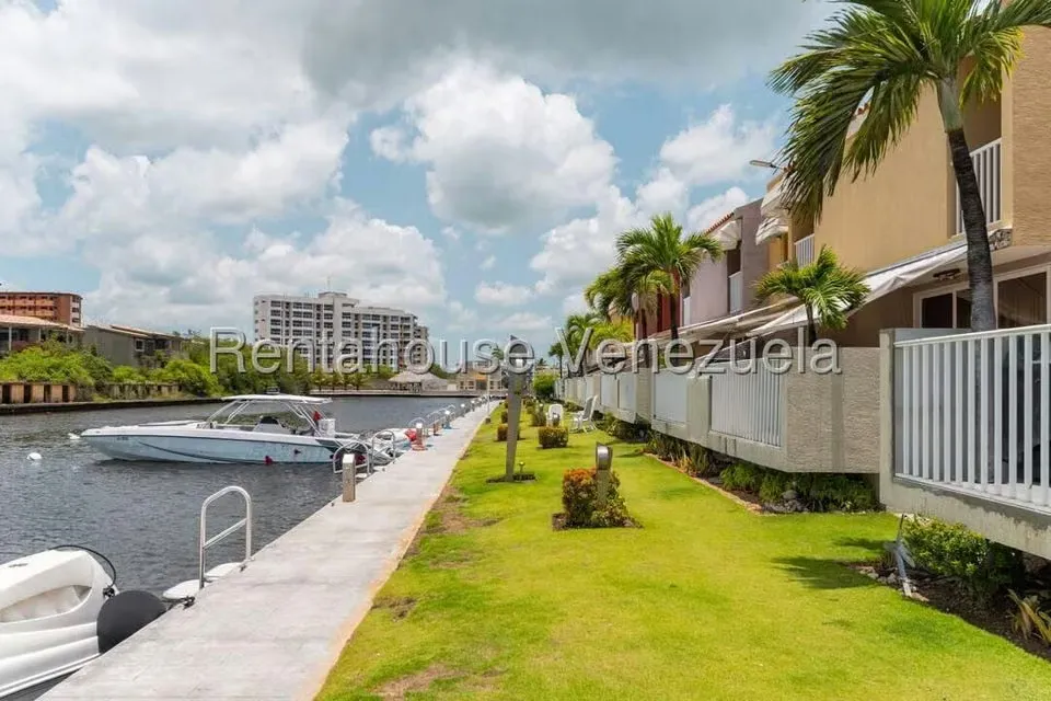 Townhouse (1 Nivel) en Venta en Puerto Encantado, Miranda - 3