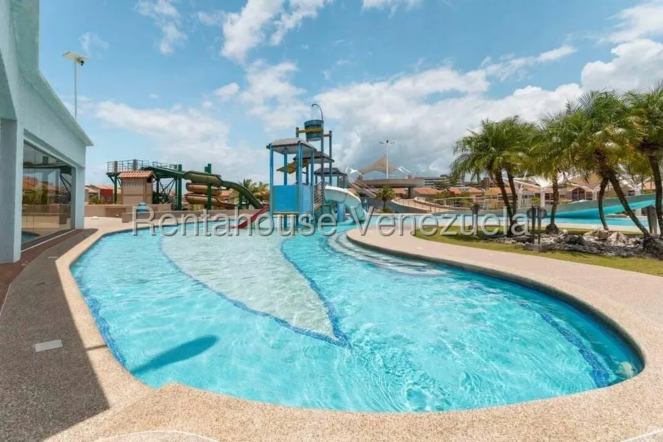 Townhouse (1 Nivel) en Venta en Puerto Encantado, Miranda - 52