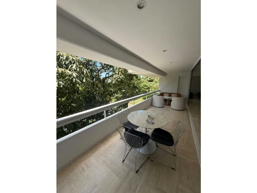 Se vende Apto 234m² 3h+s/2.5b+s/2p Santa Eduvigis