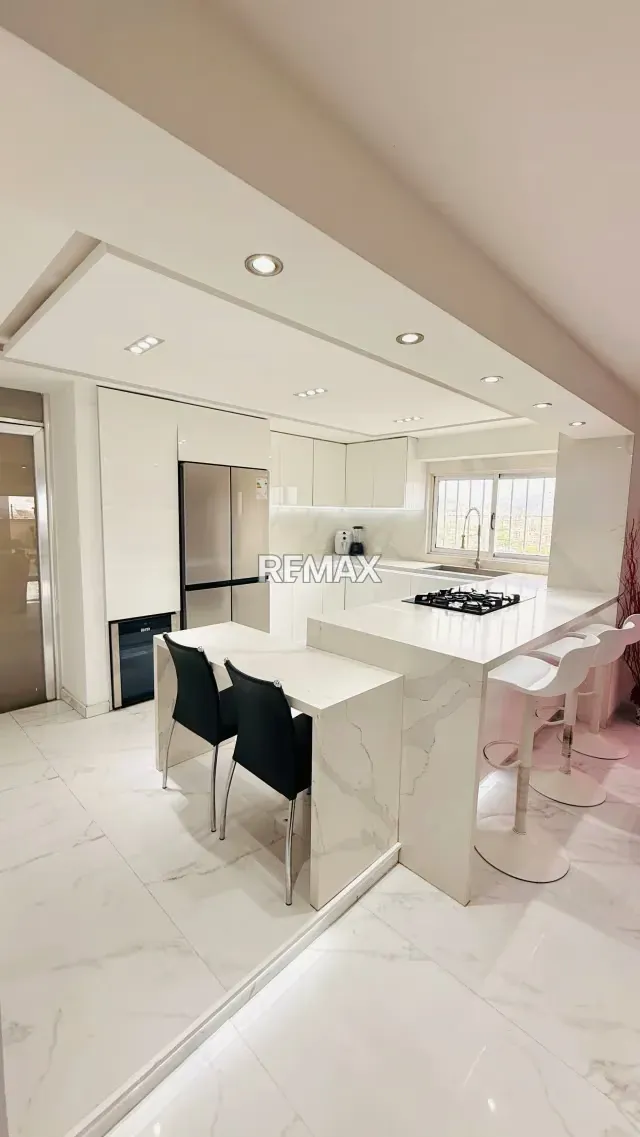 Penthouse Moderno en Av Bolivar Urb Kerdell Res Terrazas del parque - 11