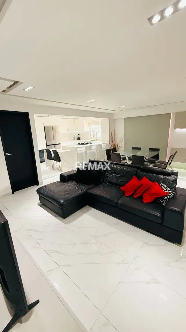 Penthouse Moderno en Av Bolivar Urb Kerdell Res Terrazas del parque - 12