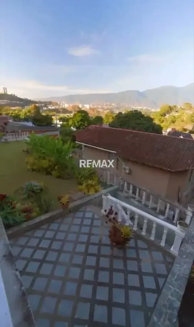 Urb.El Placer Baruta VENDO casa 450m2 con jardín y bella vista - 18