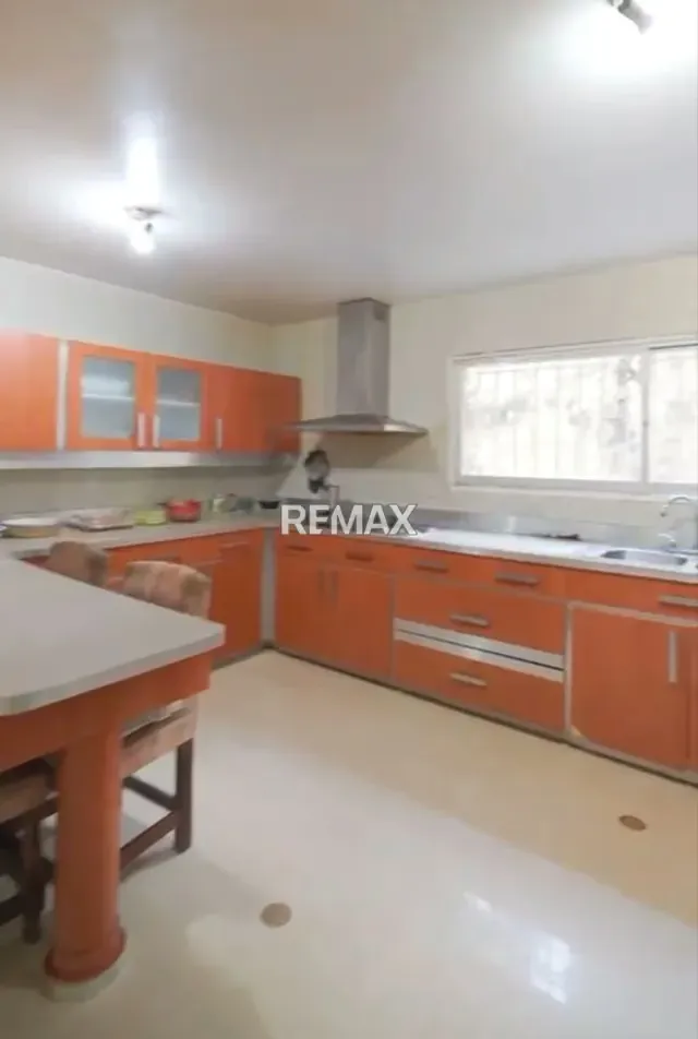 Urb.El Placer Baruta VENDO casa 450m2 con jardín y bella vista - 9