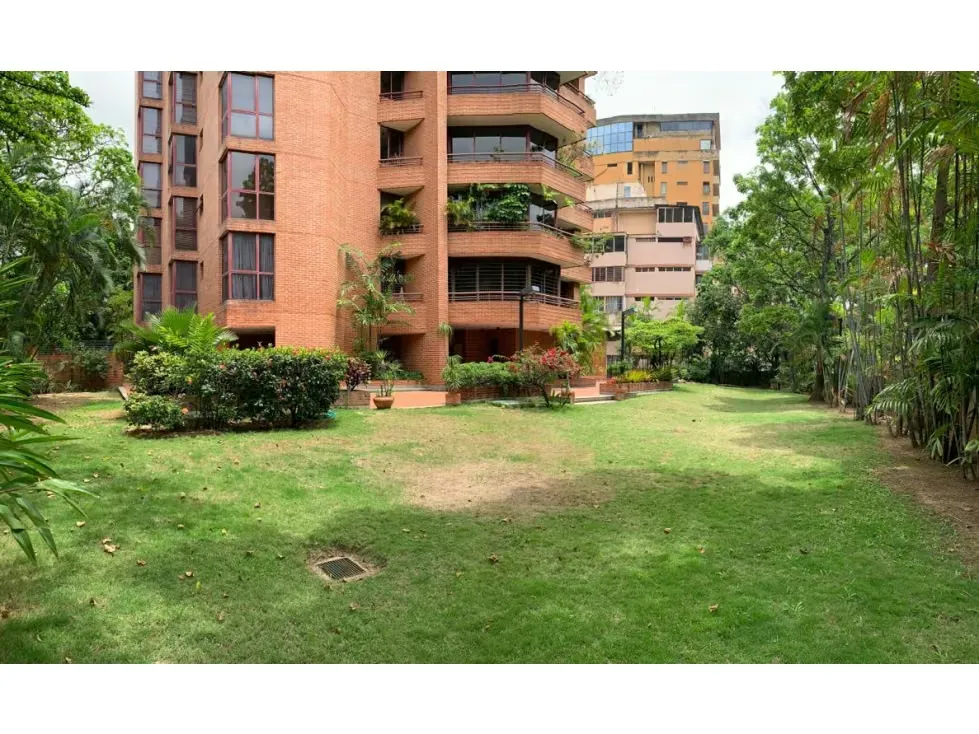 Se vende apartamento 228m2 La Florida 3053 - 2