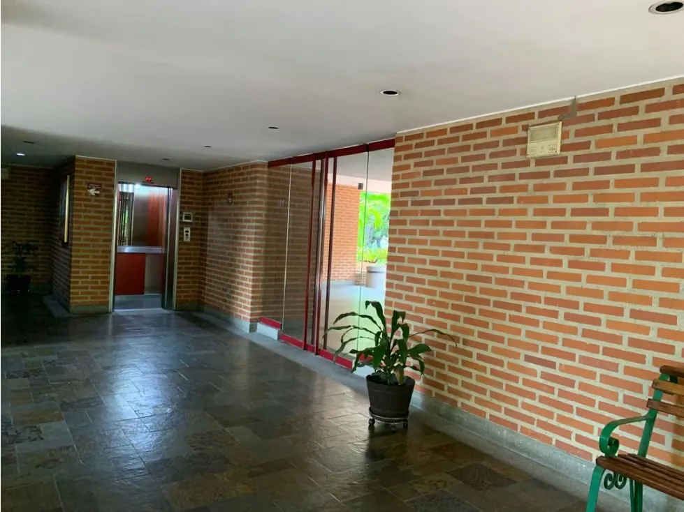 Se vende apartamento 228m2 La Florida 3053 - 3