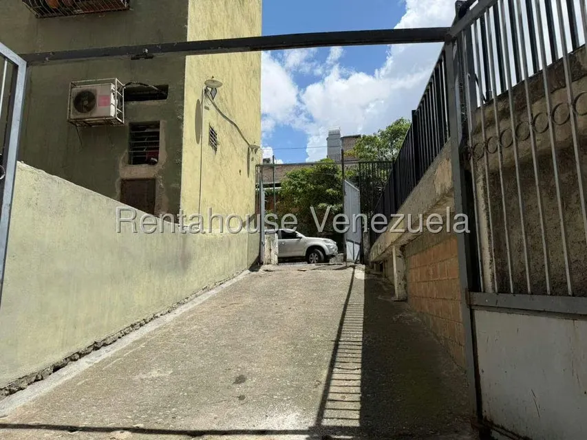 Local Comercial en Venta en Parroquia Altagracia, Distrito Metropolitano - 4