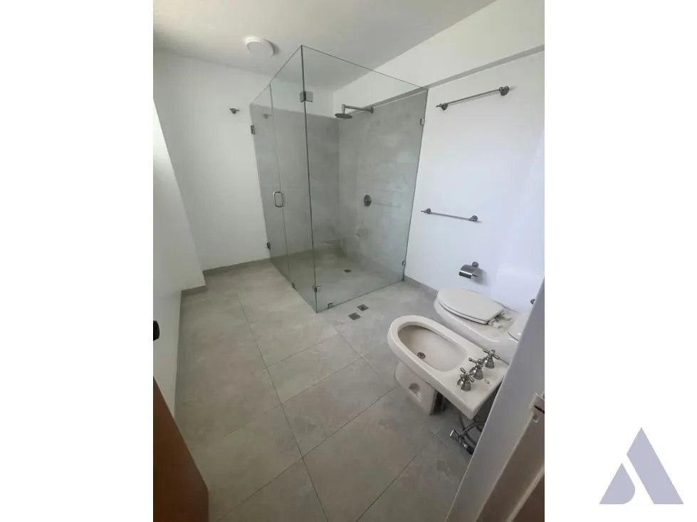 Se alquila apartamento 195m2 Valle Arriba 6343 - 28