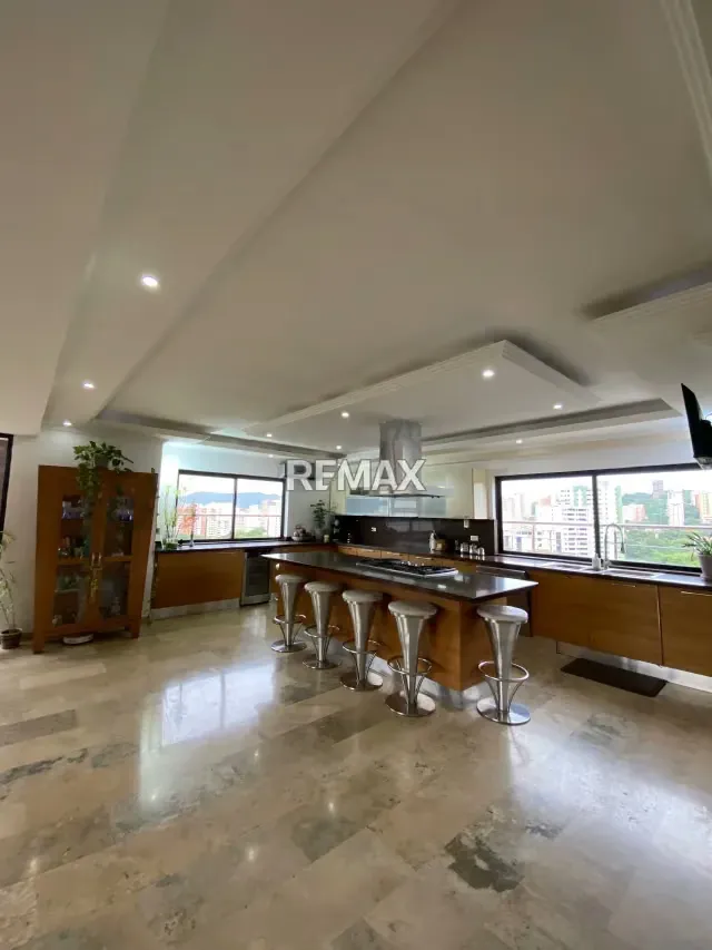 Alquiler Hermoso Penthouses amoblado con planta eléctrica total y pozo de agua - 6