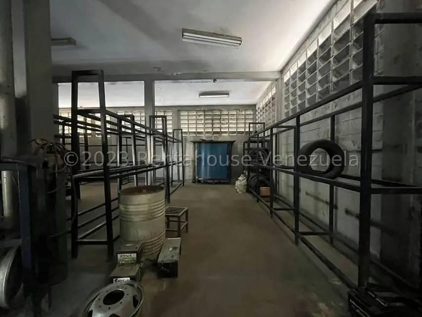 Local Comercial en Alquiler en Parroquia Juan Bautista Rodriguez, Lara - 40
