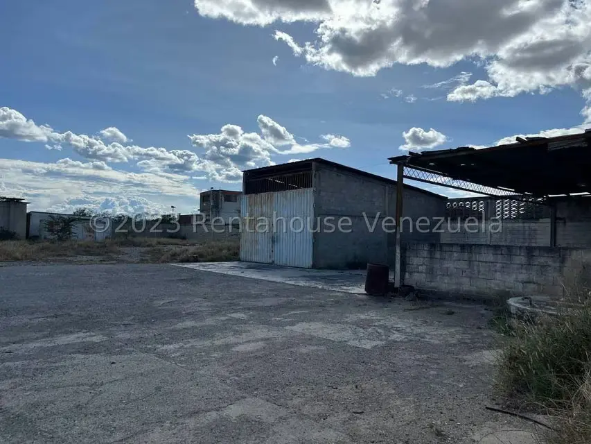 Local Comercial en Alquiler en Parroquia Juan Bautista Rodriguez, Lara - 45