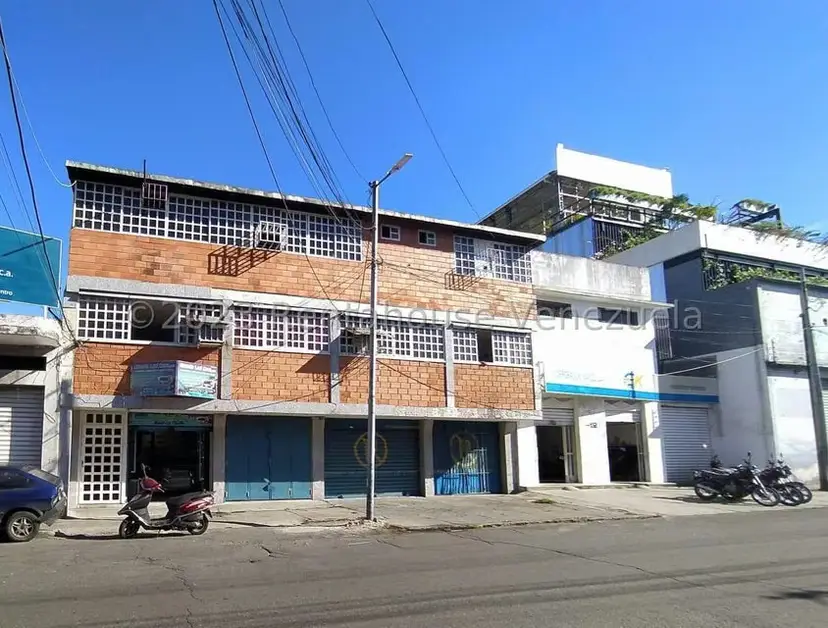 Comercial (Local Comercial) en Alquiler en Avenida Miranda, Aragua