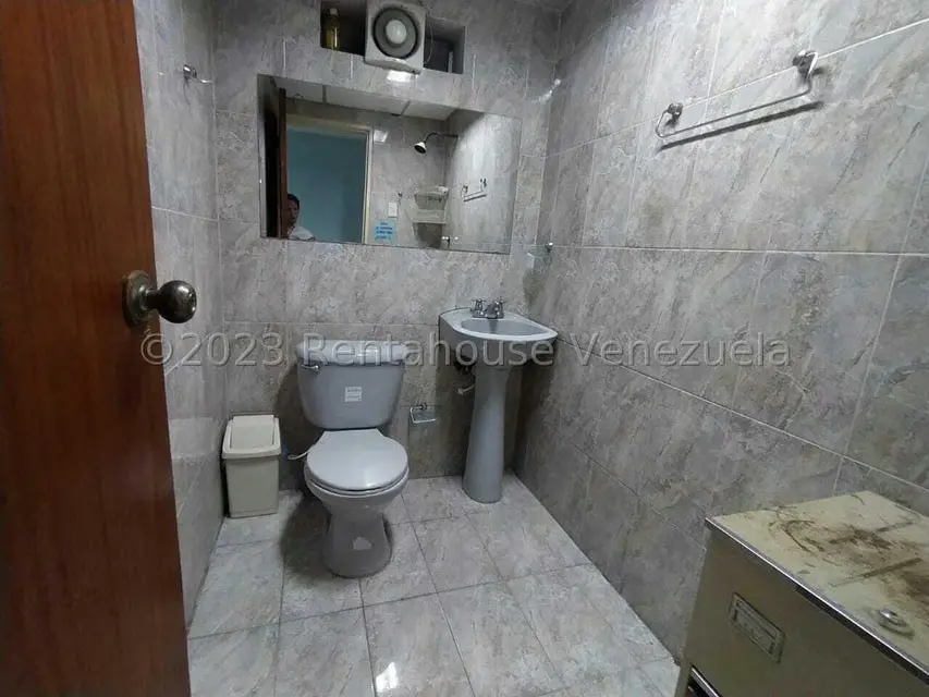 Local Comercial en Alquiler en Avenida Miranda, Aragua - 10