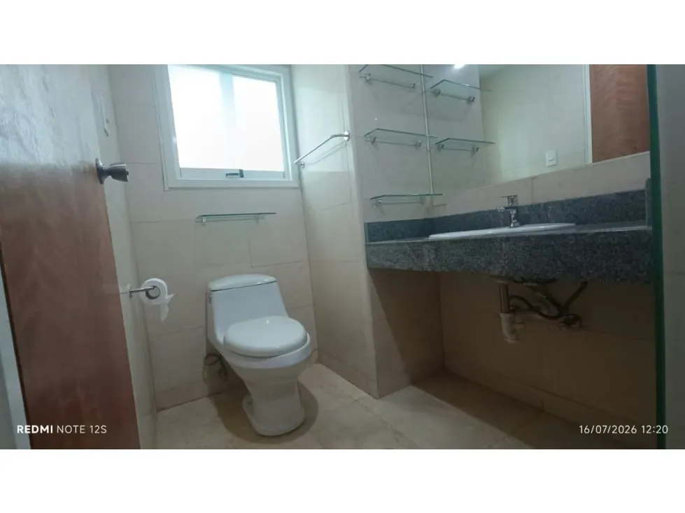 Vendo apartamento remodelado 101m2 La Lagunita 1870 - 11