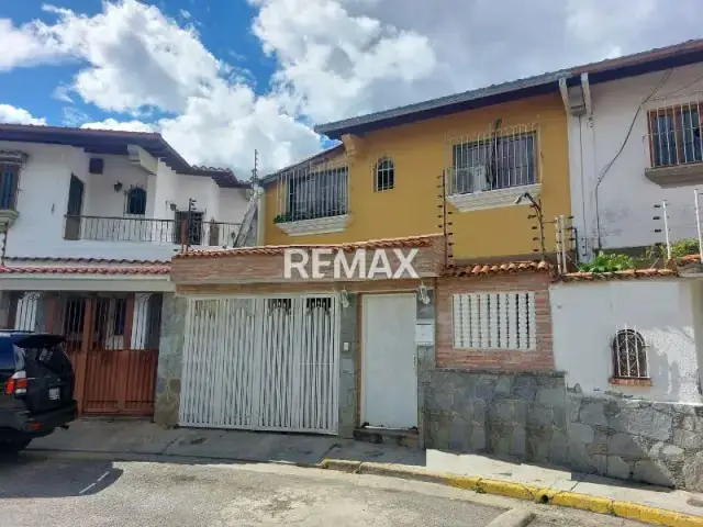 Casa en alquiler Colinas de Santa Mónica