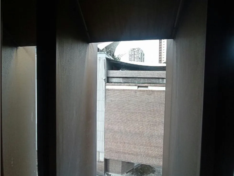 PARA REMODELAR OFC 450MTS2 . AV. FRANCISCO DE MIRANDA - 10