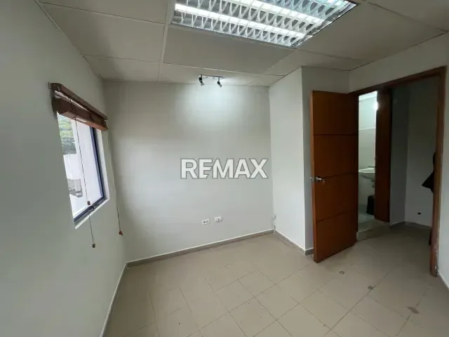 Alquiler de Oficina en piso 2, en el Centro Comercial Redabuilding, El Parral, Valencia - 9