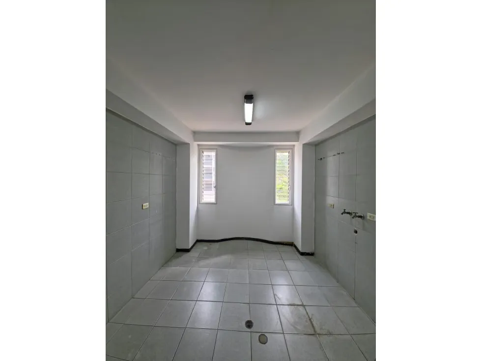 APARTAMENTO DUPLEX EN VENTA 360 M2 - URB LOS NARANJOS DE LAS MERCEDES - 18