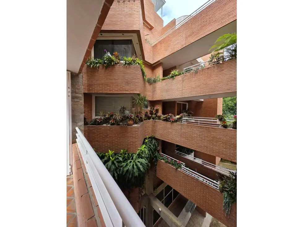 APARTAMENTO DUPLEX EN VENTA 360 M2 - URB LOS NARANJOS DE LAS MERCEDES - 21