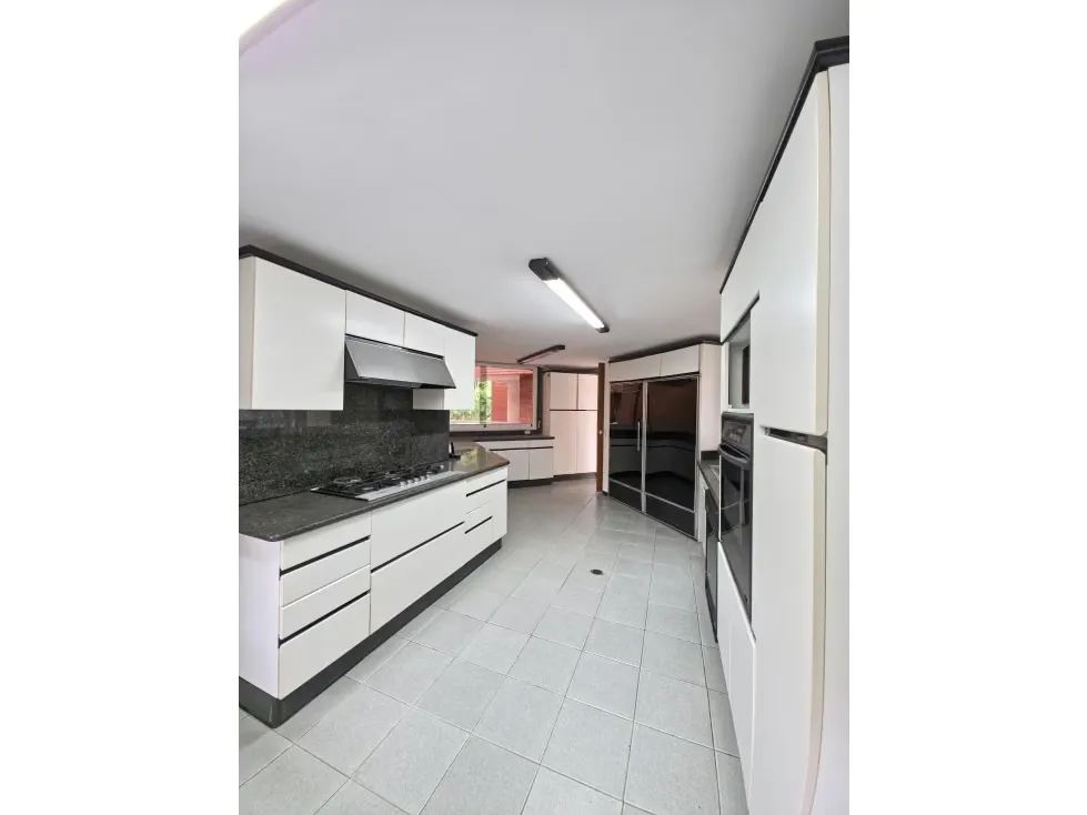 APARTAMENTO DUPLEX EN VENTA 360 M2 - URB LOS NARANJOS DE LAS MERCEDES - 6
