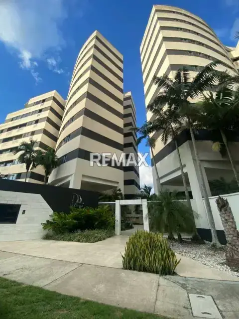 ALQUILER APTO TOTALEMENTE EQUIPADO, INCUYE INTERNET Y CONDOMINIO