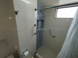 Vista 44