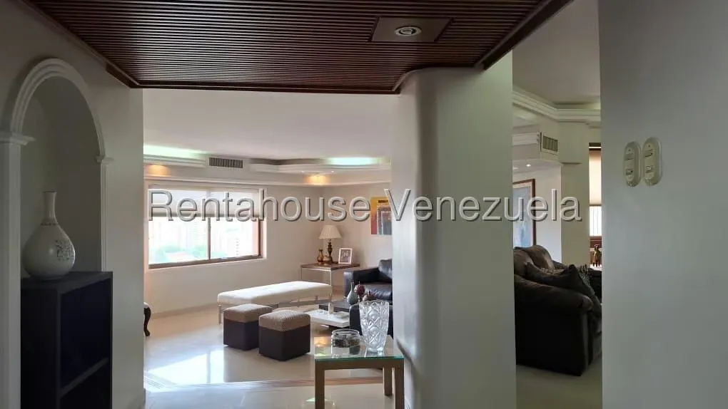Apartamento (1 Nivel) en Venta en La Lago, Zulia - 3