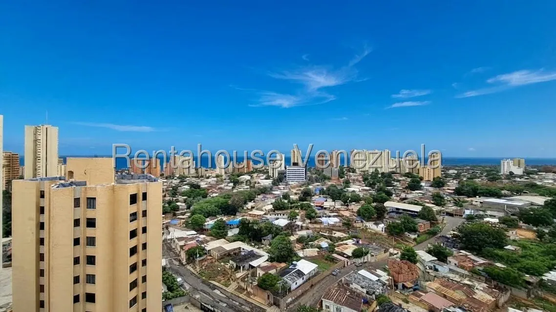 Apartamento (1 Nivel) en Venta en La Lago, Zulia - 27