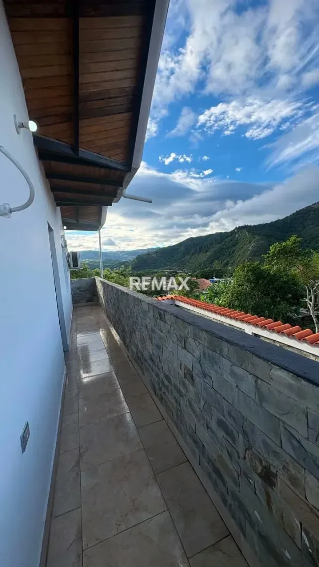 EN VENTA: CASA-DÚPLEX + LOCAL COMERCIAL | AV. 3, RUBIO - 15