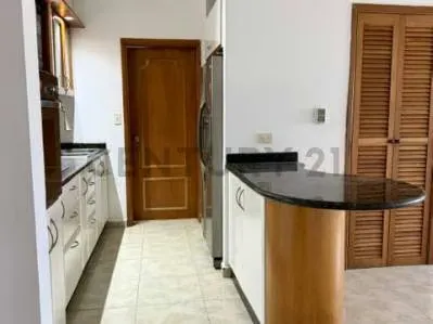 Venta en Res. Alejandra, Lechería - 3