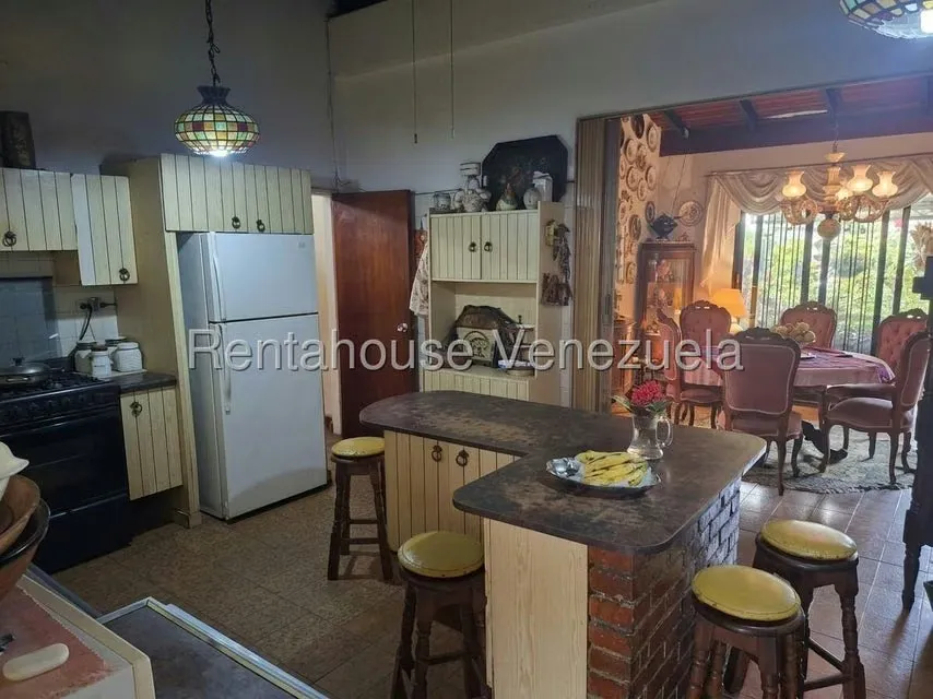 Casa (Duplex) en Venta en Prados del Este, Distrito Metropolitano - 10