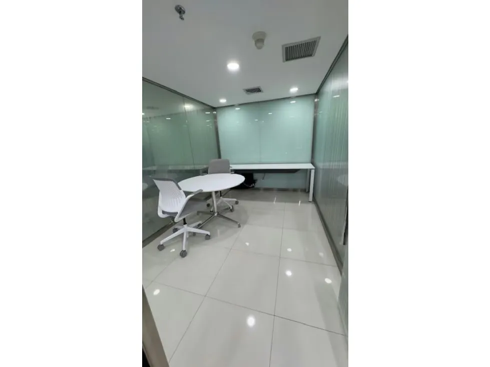 Vendo oficina remodelada 288m2 El Rosal 9942 - 6