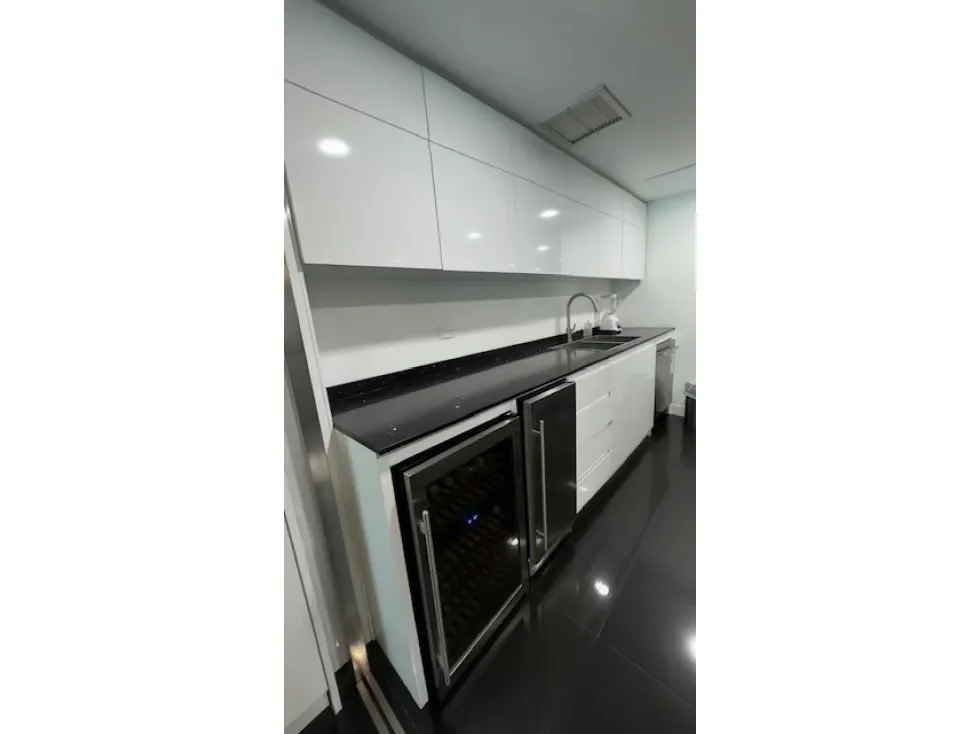 Vendo oficina remodelada 288m2 El Rosal 9942 - 10