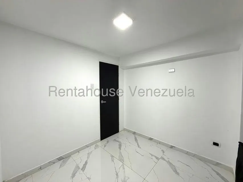 Apartamento (1 Nivel) en Venta en Intercomunal Turmero Maracay, Aragua - 12