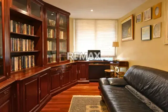 Apartamento en Alquiler Urb Sebucán, 219Mt2,3H+S,3B+S,3E. 26-66 - 17