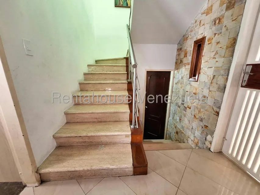 Casa (Duplex) en Venta en El Bosque, Carabobo - 24