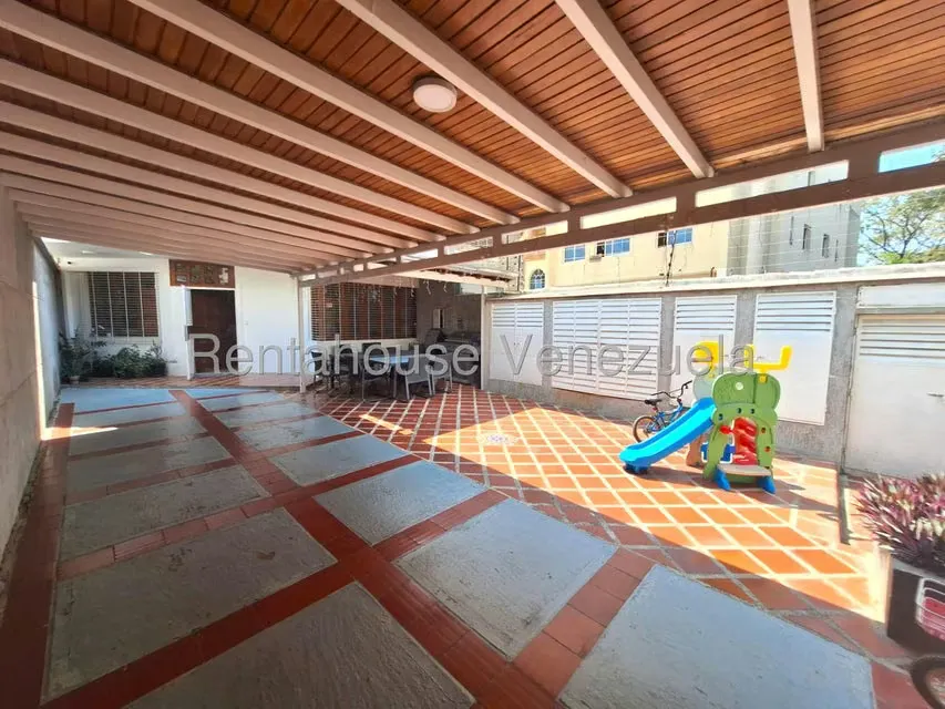 Casa (Duplex) en Venta en El Bosque, Carabobo - 26